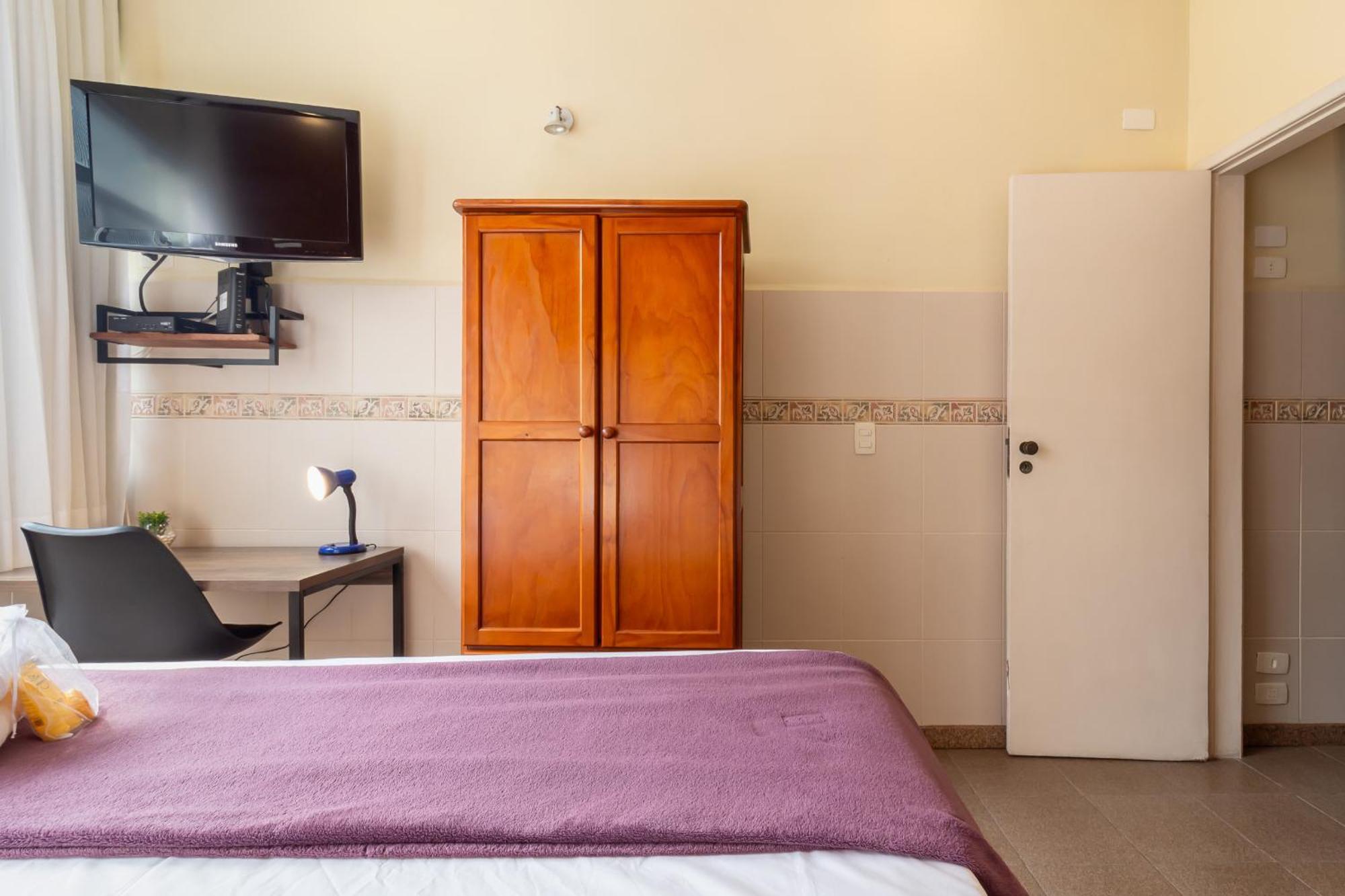 Pineapples Stc905 - Compacto E Decorado 2 Pax Em Copacabana